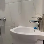 게스트하우스 Oaks Private With Private Shower 클라이페다