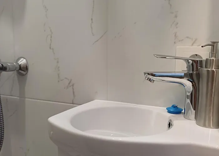 Svečių namai Oaks Private With Private Shower Klaipeda