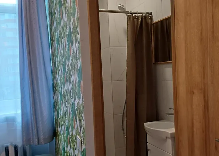 Svečių namai Oaks Private With Private Shower *